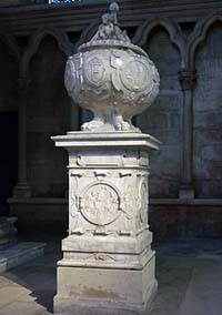 Monument pour le cœur de François 1er, basilique Saint-Denis