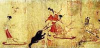Scène 4 (Lady Feng et l'ours) de la copie du British Museum du « Rouleau des Admonitions », attribuée à Gu Kaizhi. La consort Fu est représentée à gauche, en fuite. Source : wiki en anglais/Consort Fu (Yuan)/ domaine public