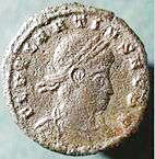 Pièce de monnaie en bronze représentant Flavius Dalmatius.