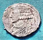 Monnaie de Phraatès IV. Roi de Parthie de 38 à 2 av. jc