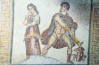 Mosaïque représentant Mégara et Hercule lors de la folie d'Hercule (Museu Nacional de Arqueologia, Portugal) Source : wiki/Mégara (mythologie)/ Auteur Carole Raddato/ licence CC BY-SA 2.0