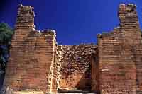 Un des vestiges du royaume de D'mt : les ruines du temple de Yeha, dans le Tigré, Éthiopie. Source : wiki/ Éthiopie/ licence : CC BY-SA 3.0