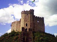 Le château de Cardiff rebâti par Robert de Gloucester