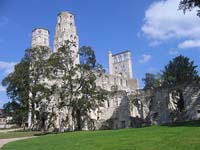 Abbaye de Jumièges, Seine-Maritime, Haute-Normandie, source : wiki/Abbaye de Jumièges/ ddomaine public)