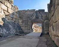 La porte des Lionnes à Mycènes. La porte des Lionnes à Mycènes.