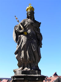Statue de Cunégonde de Luxembourg à Bamberg.