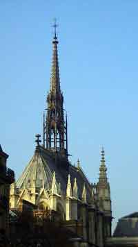Sainte-Chapelle à Paris, Chapelle royale construite par Saint Louis (1248). 